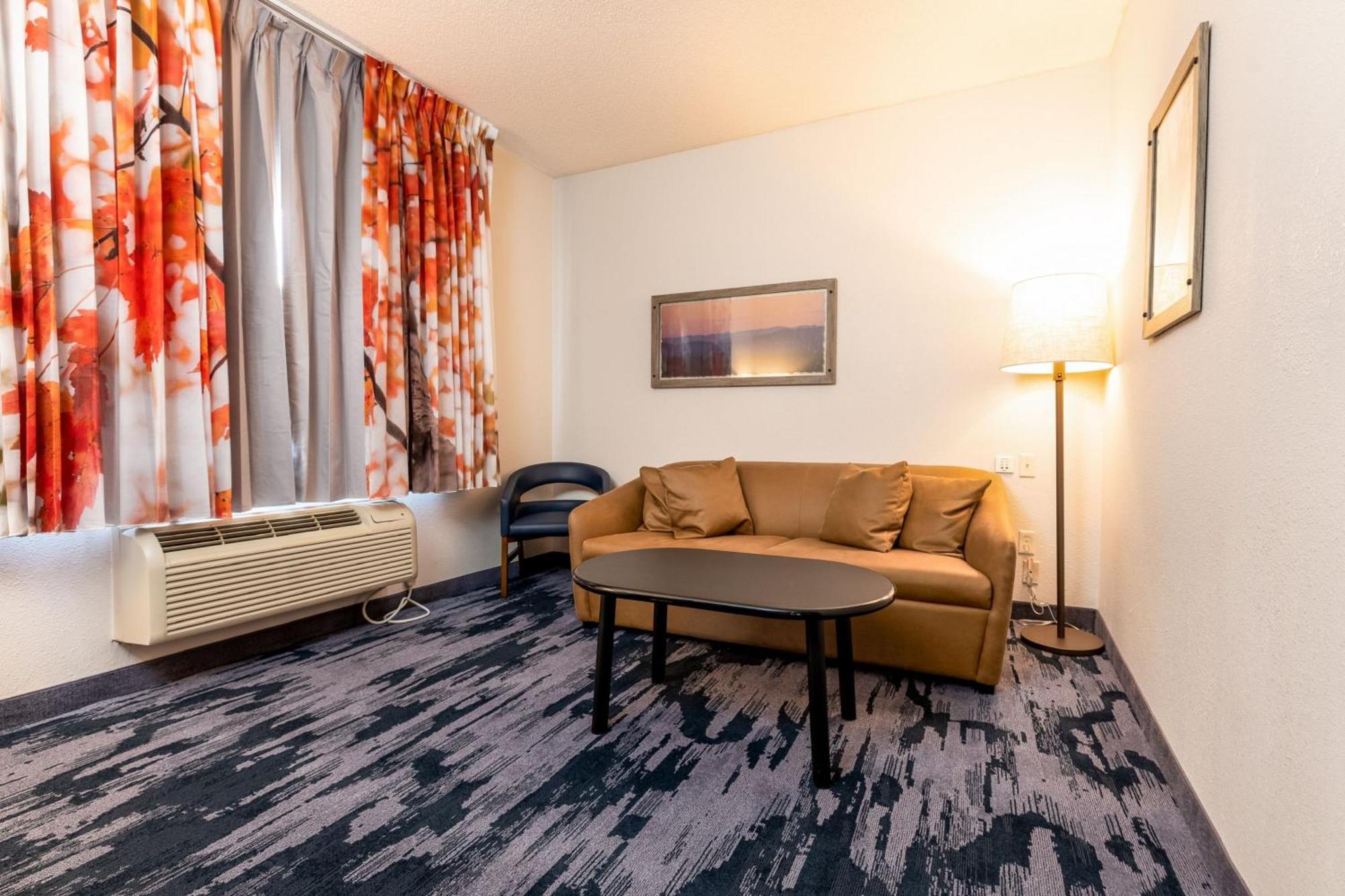 Fairfield Inn & Suites By Marriott ספירפיש מראה חיצוני תמונה