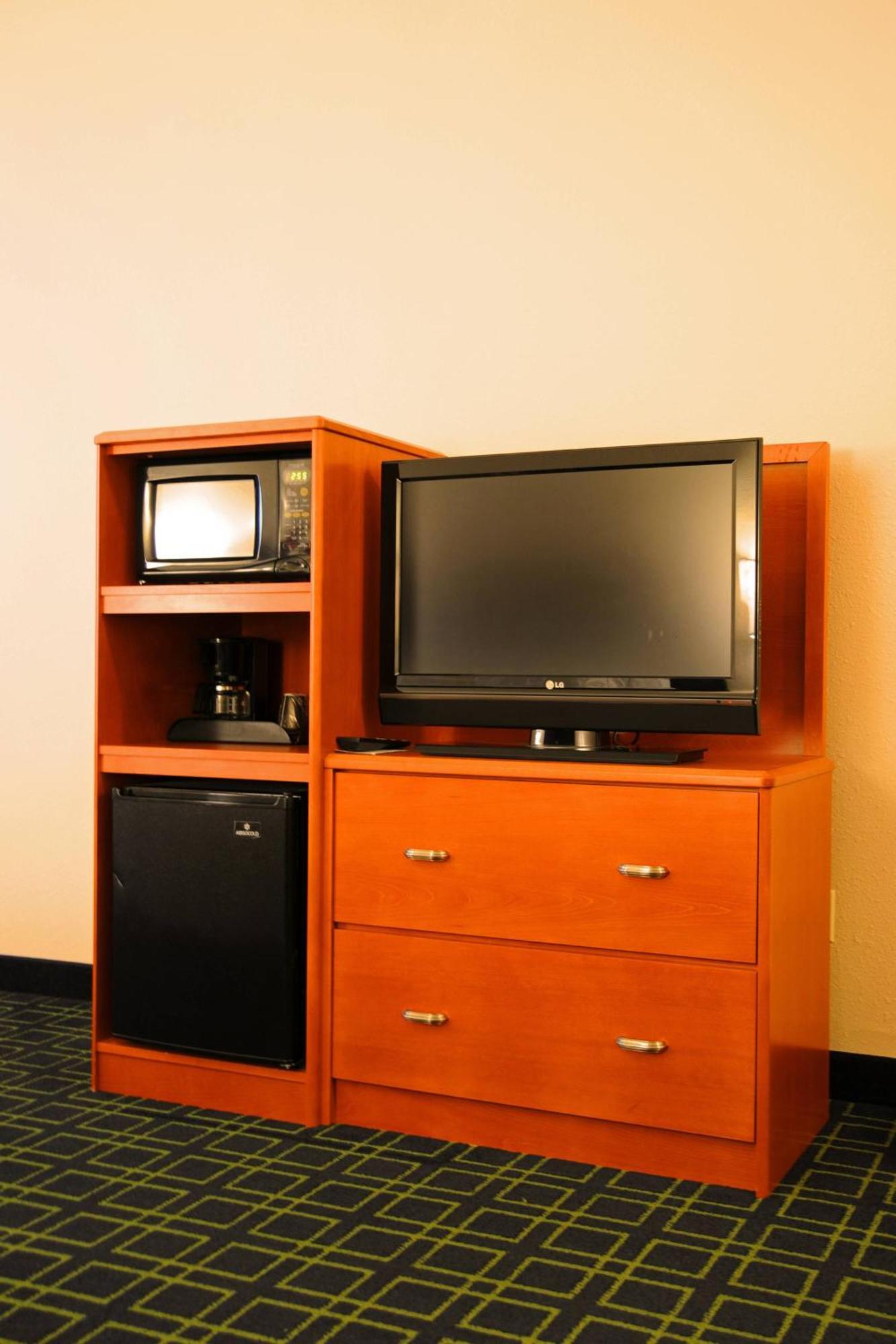 Fairfield Inn & Suites By Marriott ספירפיש מראה חיצוני תמונה
